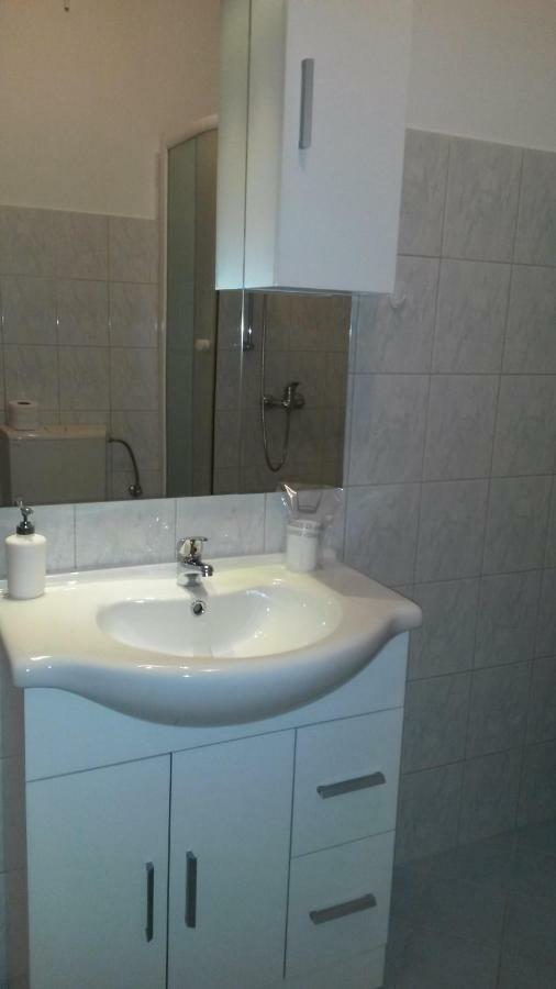 Apartman Lana Banjole Bagian luar foto